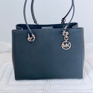 NWT Michael Kors Leather Tote Bag